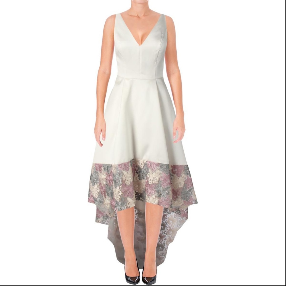 Betsy & Adam Floral Lace-Trim High-Low Gown Ivory